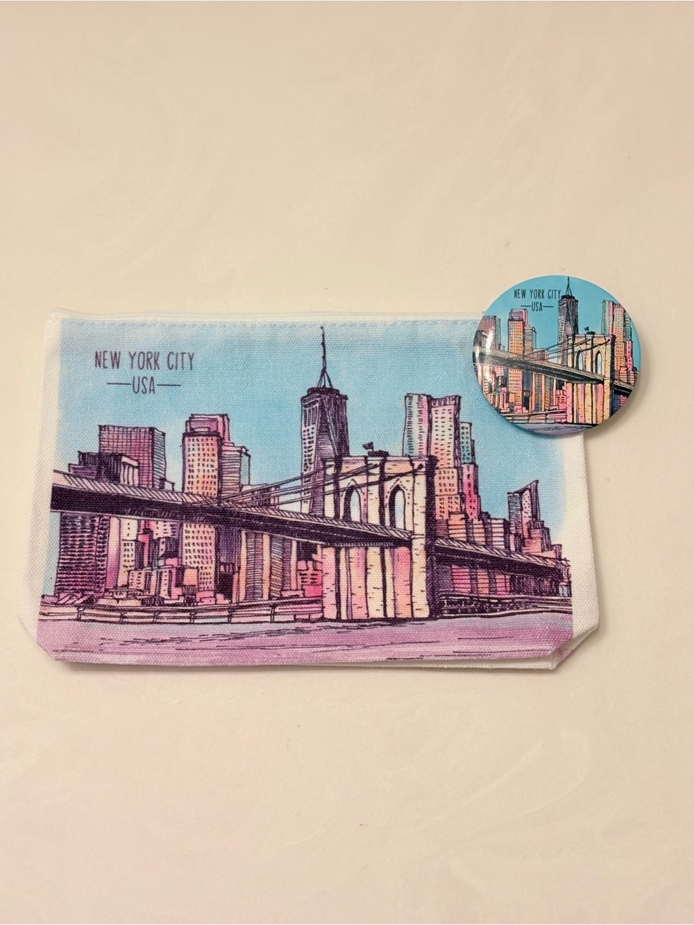 New York City Brooklyn Bridge Canvas Makeup Bag Mirror Zipper White 9x6